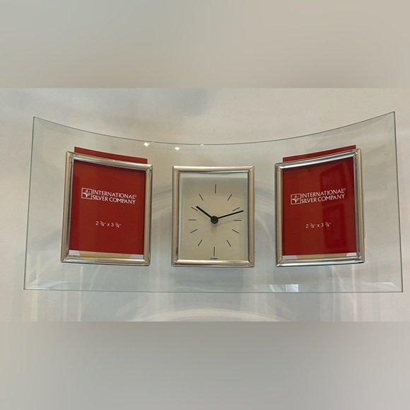 International silver company glass frame with clock - Picture 1 of 10